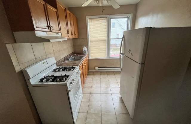 342 keer ave 1R