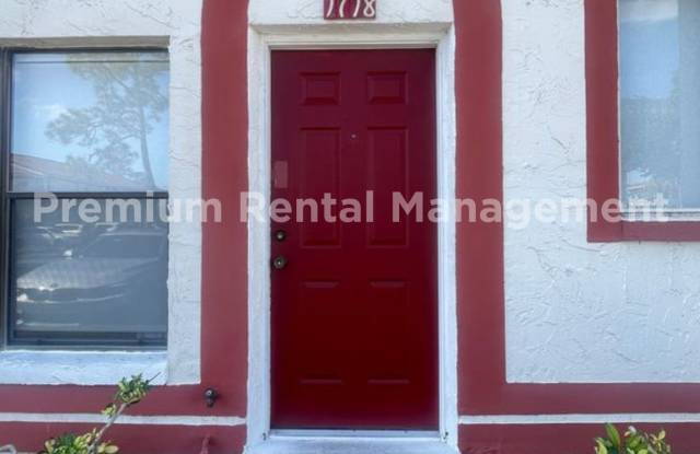 1718 Silver Creek Orlando FL 32807 Furnished Property!!