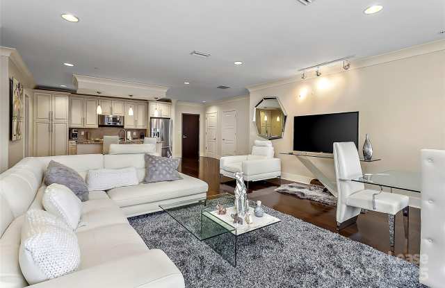 222 S Caldwell Street unit: 1601