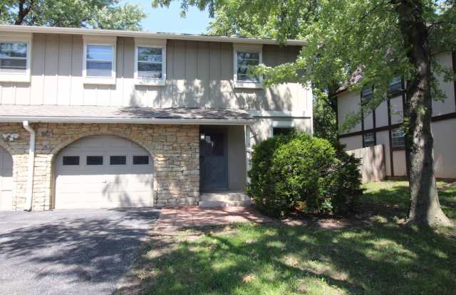 3 Bed, 3 Bath Overland Park KS