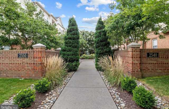 2540 KENSINGTON Gardens unit: 204