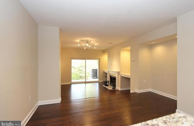 18112 WINDSOR HILL Drive unit: 104A