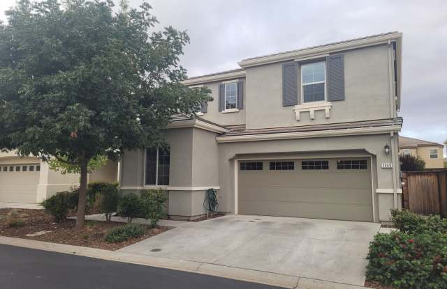 Woodcreek Oaks area home in Oakbriar gated community.