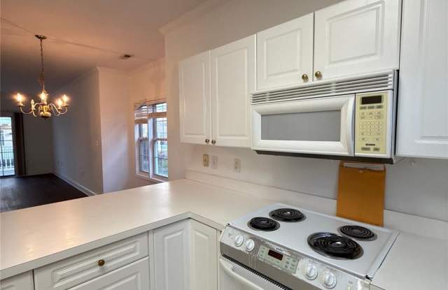 9068 Meadow Vista Road