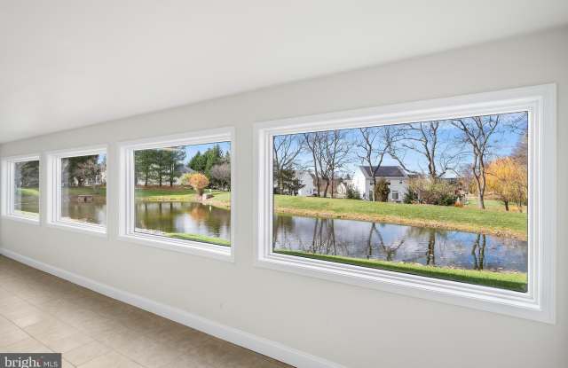 133 LEVEL Road unit: Basement