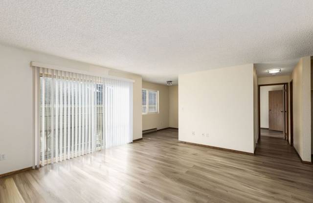 Imperial Crown Manor