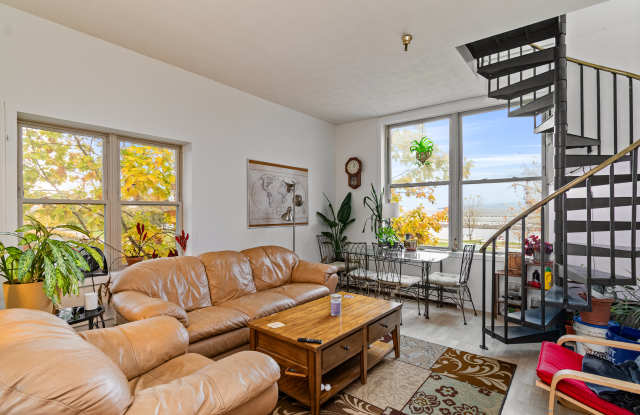 Photo of 216 Lake Street #305