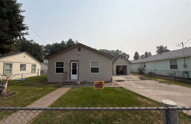 Freshly remodeled 3br 1ba, garage, LVP Flooring throughout.