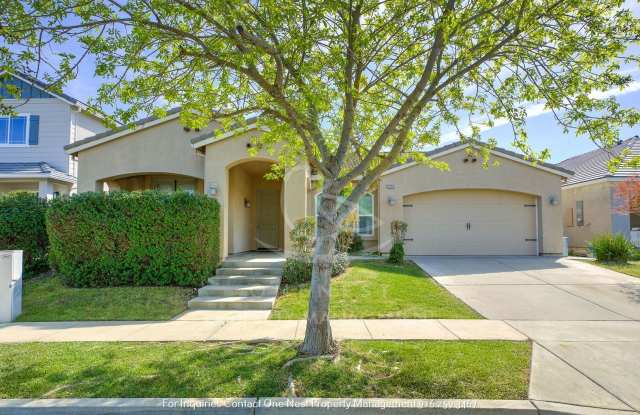 Fantastic Floorplan, great location in Woodland 4+ bedroom, 2 bath