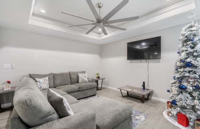 201 E. Gutierrez available