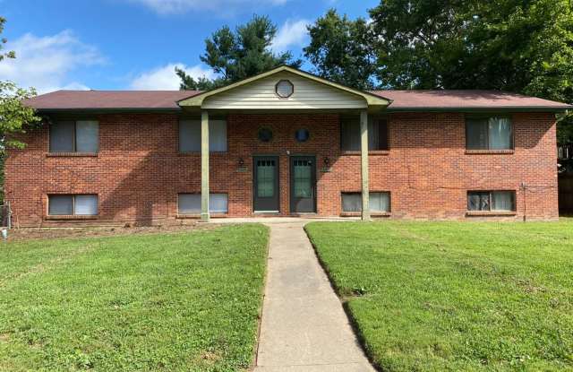 Photo of Duplex with Three Large Bedrooms and Two Family Rooms