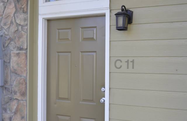 6009 Castlegate Dr W C11