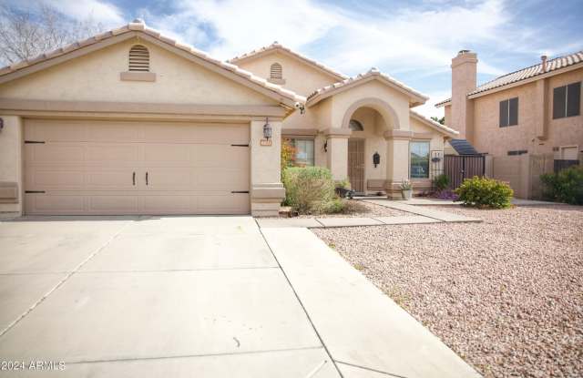 8021 W RUE DE LAMOUR -- - 8021 West Rue De Lamour, Peoria, AZ 85381