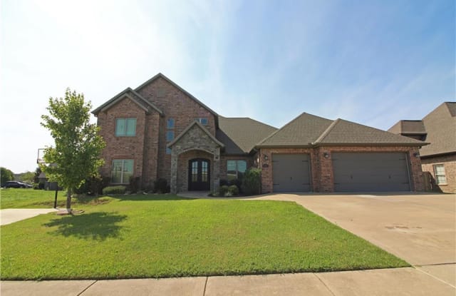 612 Lyndal  LN - 612 Lyndal Lane, Bentonville, AR 72712