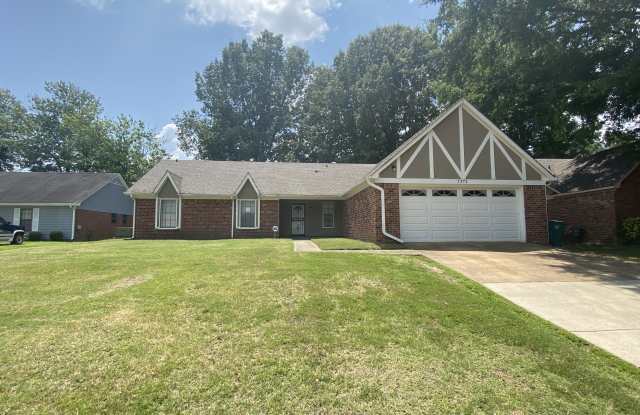 7371 Hollorn Ln - 7371 Hollorn Lane, Memphis, TN 38125