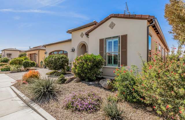 Stunning Queen Creek Home in the Golf Resort Community of Encanterra