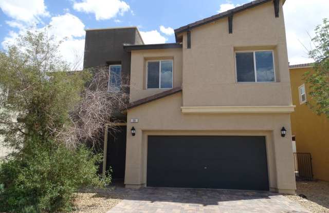 39 Heathrow Lake Avenue