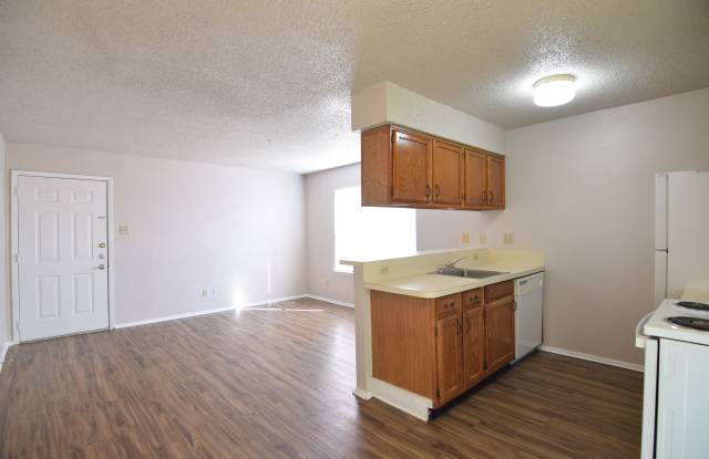 Photo of 1632 Ellen Pl