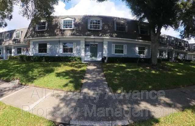 1713 Belleair Forest Dr