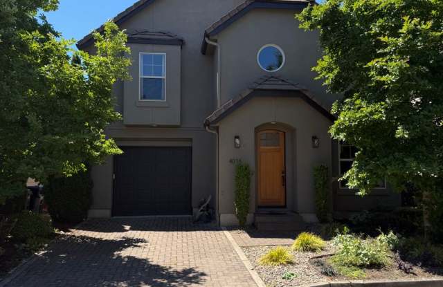 Great Home in a great neighborhood!
