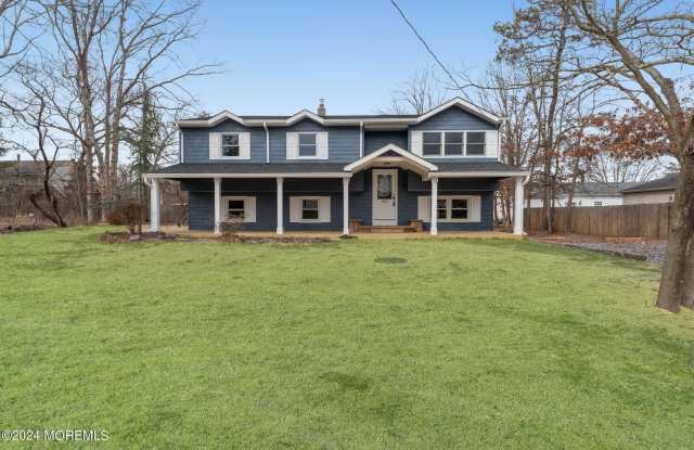 1833 11th Avenue - 1833 11th Avenue, Pine Lake Park, NJ 08757