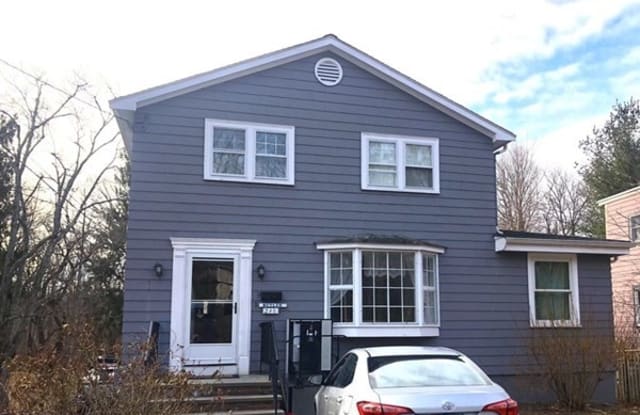 248 Lincoln St - 248 Lincoln Street, Lexington, MA 02421