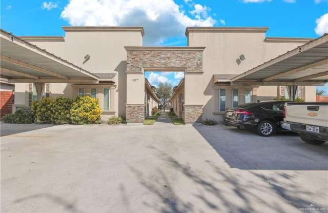 1017 E Myrtle Beach Avenue