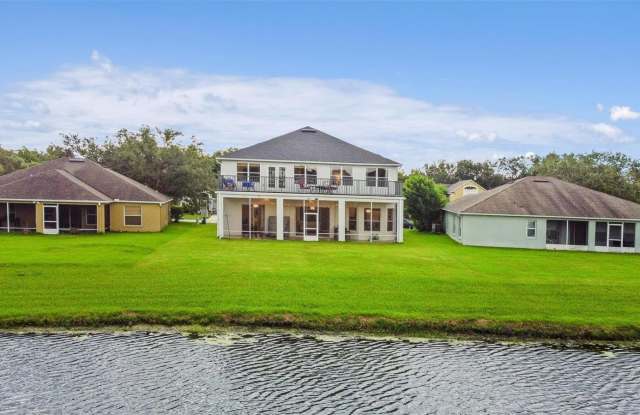 Photo of 1976 THE OAKS BOULEVARD