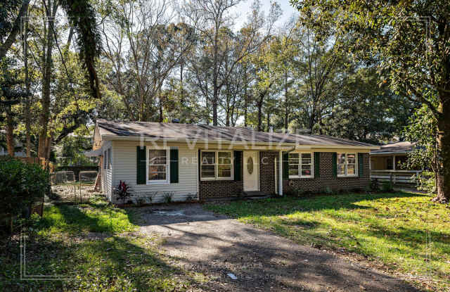 Newly Renovated 3 Bed 2 Bath Home in Mobile