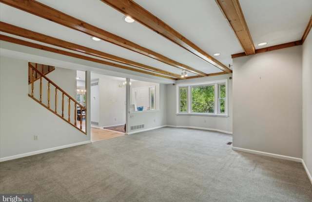 82 BUNKER HILL unit: 82