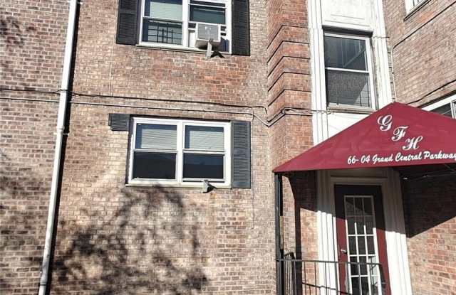 Photo of 66-04 Grand Central Parkway