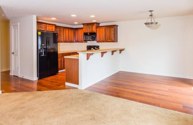 Photo of 3 bedroom 2.5 Bath with Fenced Back Yard - Pet Friendly