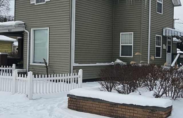 611 Liberty Dr Apt 2