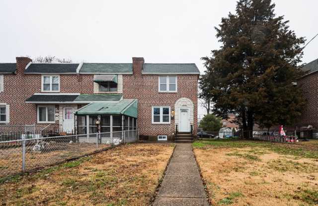 End row home! Stainless appliances, Laminate flrs., New Carpet, Central A/C, Garage, two (2) car off-street parking!