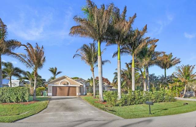 1573 SW Calmar Avenue