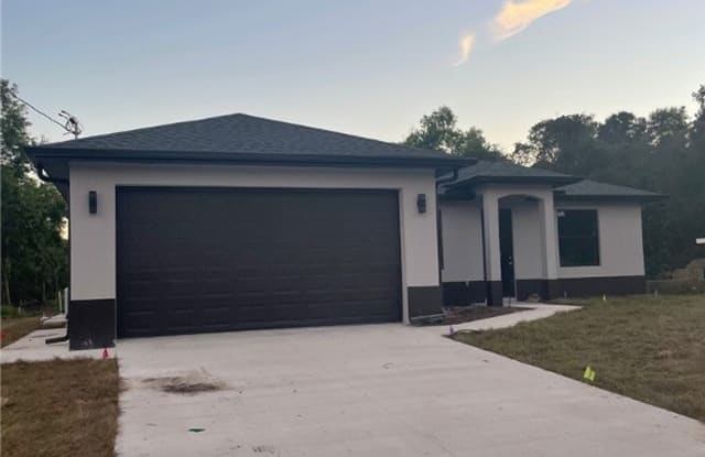 2712 11th Street SW - 2712 11th St SW, Lehigh Acres, FL 33976