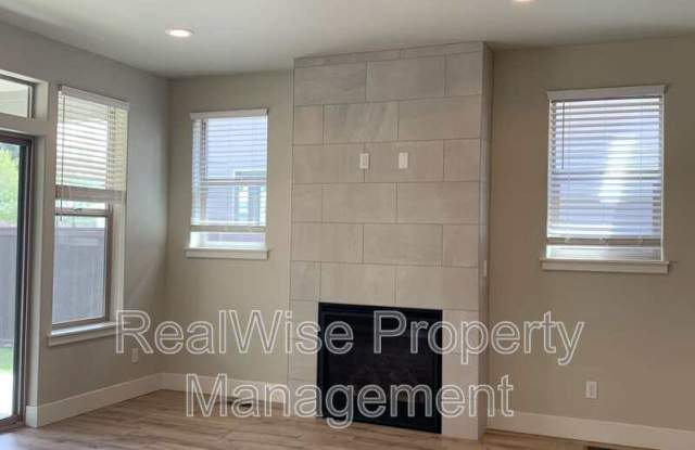 63105 NW Via Cambria