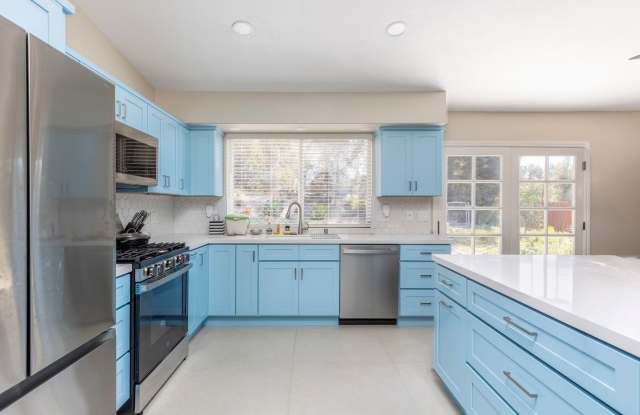 3 Bed 2 Bath House in Scripps Ranch
