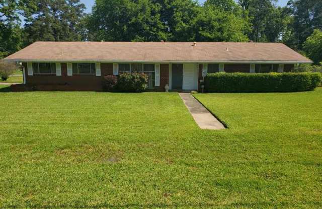 NICE HOME IN NORTH HIGHLANDS SUBDIVISION