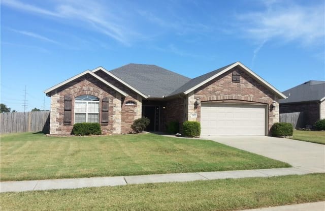 4864 Soapstone  DR - 4864 West Soapstone Drive, Fayetteville, AR 72704