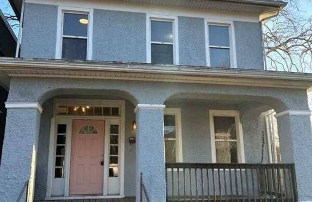 3011 Dill Ave