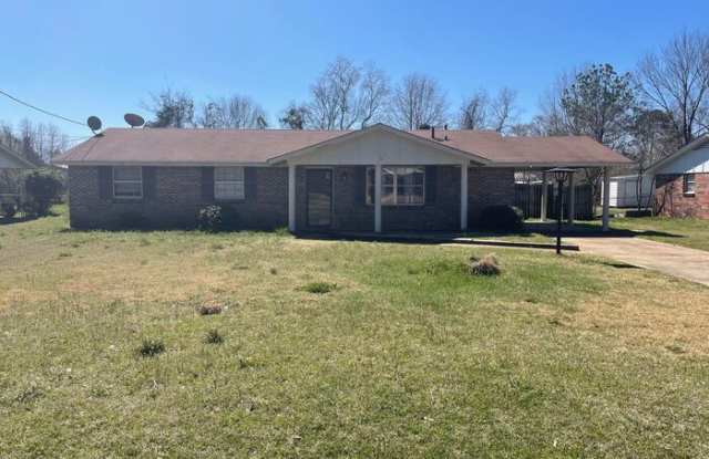 106 Country Club Drive