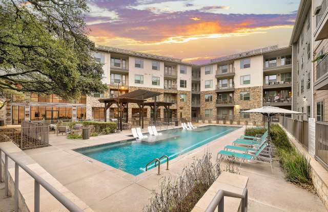 Everleigh Lakeline 60+ Active Adult Apartment Homes