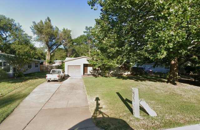 1612 Lawndale Ave