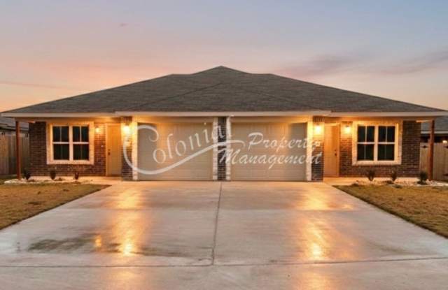 Photo of AVAILABLE NOW! (SECTION 8 ACCEPTED)