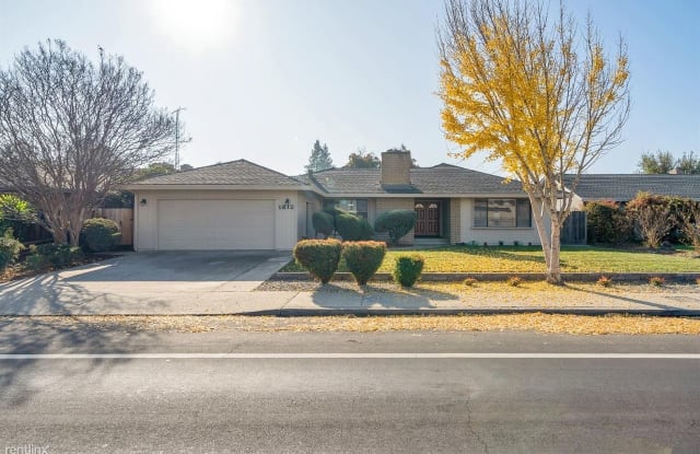 1812 Wylie Dr - 1812 Wylie Drive, Modesto, CA 95355