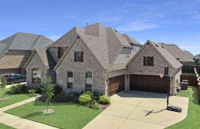 3811 Pepper Grass Lane