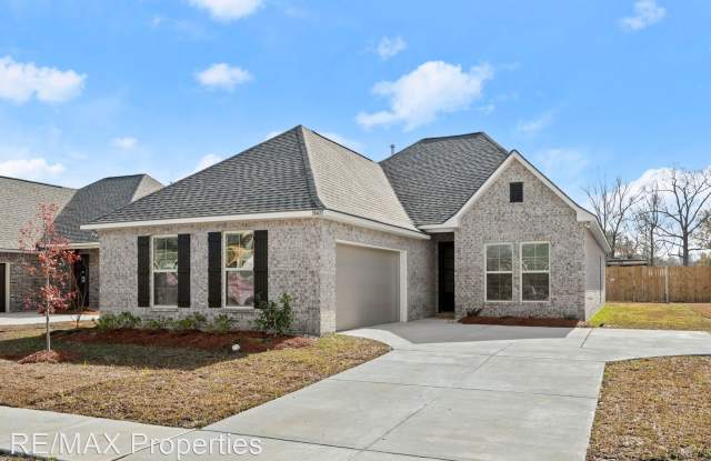 38405 Parliament Dr - 38405 Parliament Drive, Prairieville, LA 70769