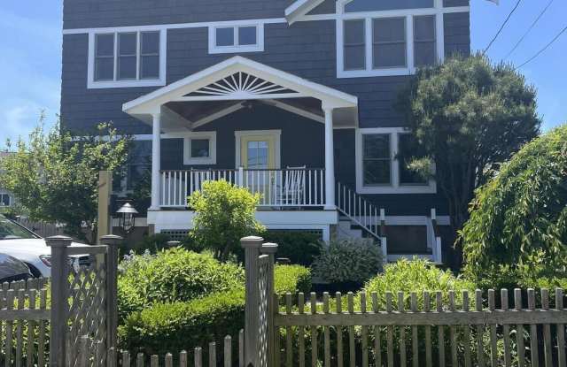 317 Fisk Avenue
