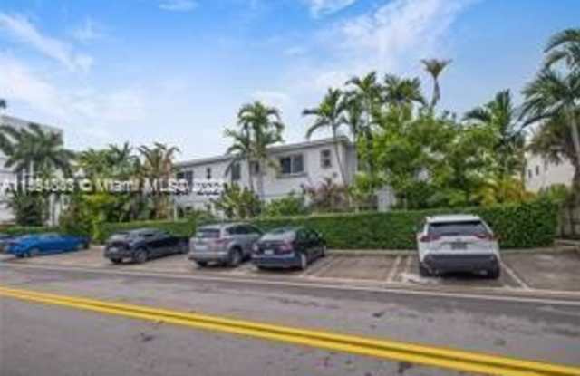 10074 E Bay Harbor Dr